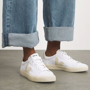 VEJA New In Box Women’s Campo CA Canvas Shoes